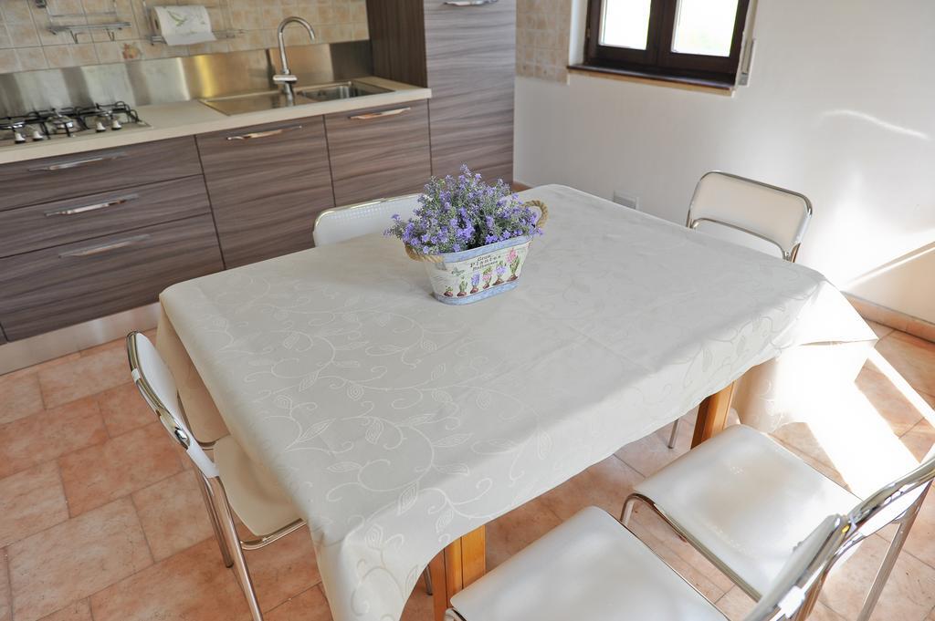 Aleanna Appartamenti Nocera Umbra Room photo